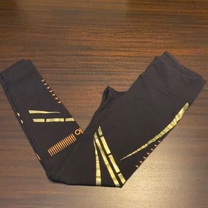 Women’s Small Alo Yoga Pants